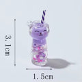 Porte-clés chat boba violet en résine translucide, 3,1 cm de haut et 1,5 cm de large, avec paille rayée